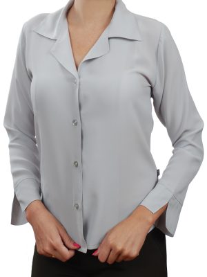 Camisa social em crepe de seda cinza de manga 3/4